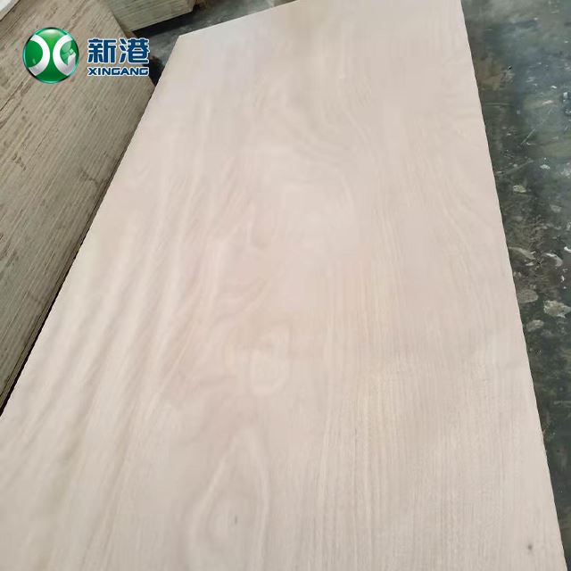 1220*2440mm High Quality E1 Pine Furniture Commercial Plywood Pine CDX Marine Construction Plywood Sheet