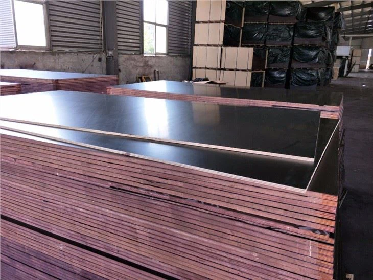 Papan Lapis Binaan Untuk Bahan Binaan