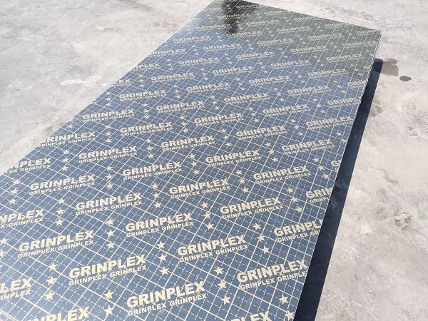 Papan Lapis Berhadapan Filem Laut 18mm