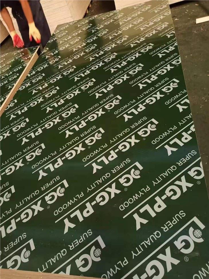 Triplay Film Faced Plywood